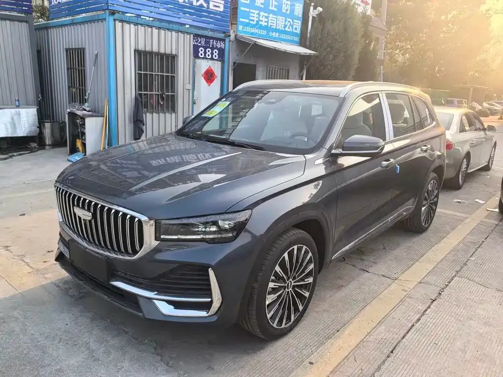 Geely Xingyue L — фото 1