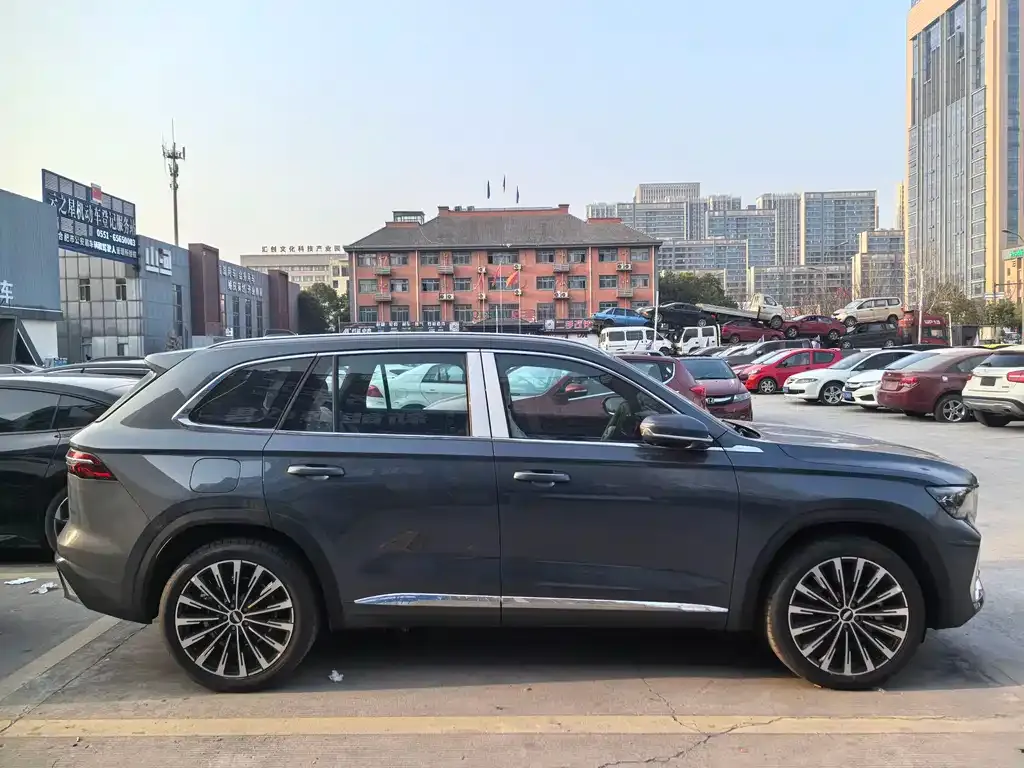 Geely Xingyue L — фото 7