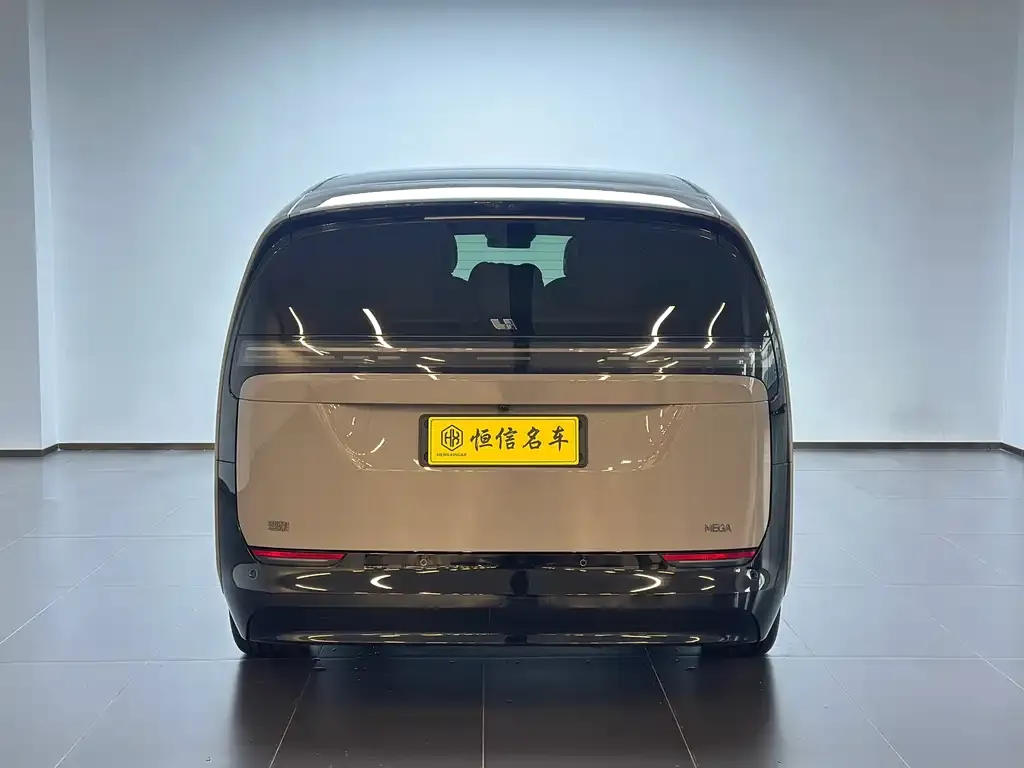 Li Auto MEGA 2024 из CN, фото 2