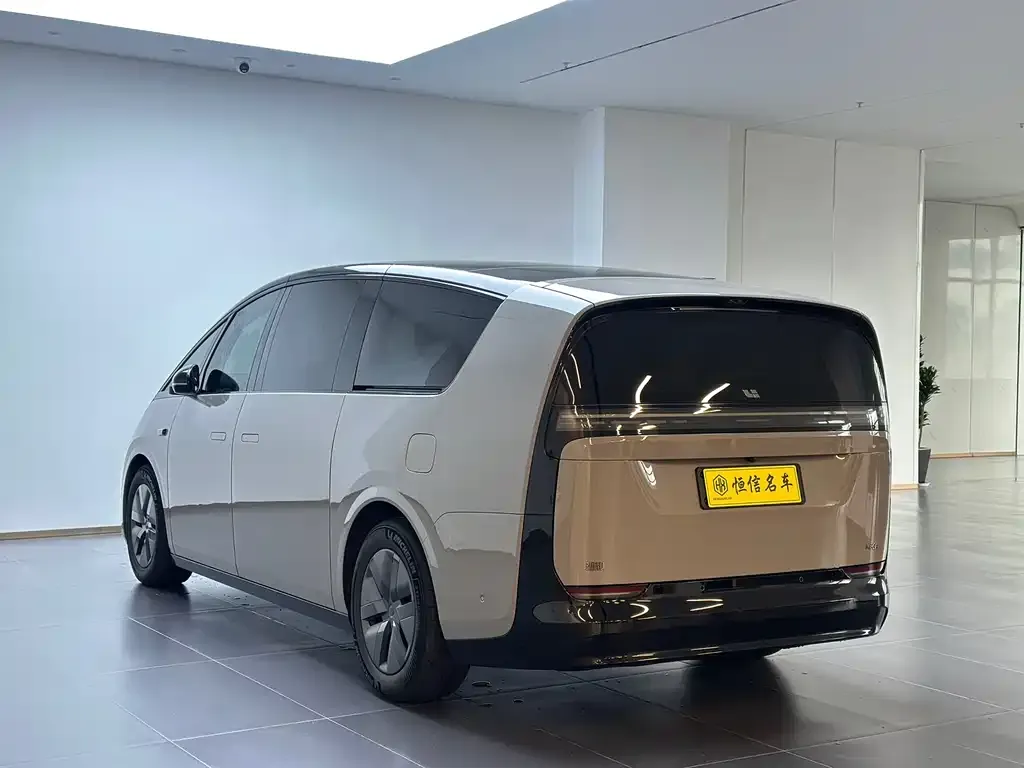 Li Auto MEGA 2024 из CN, фото 4