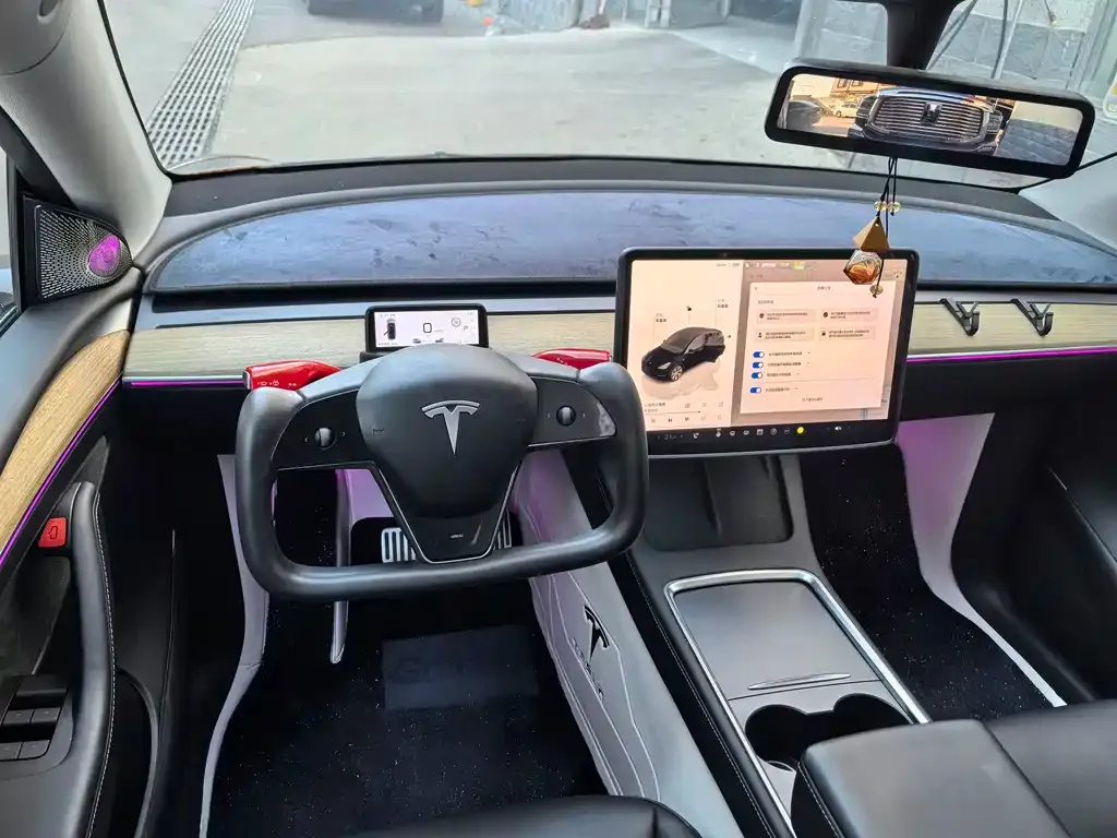 Tesla Model Y — фото 6