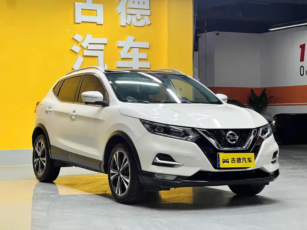 Nissan Qashqai — фото 7