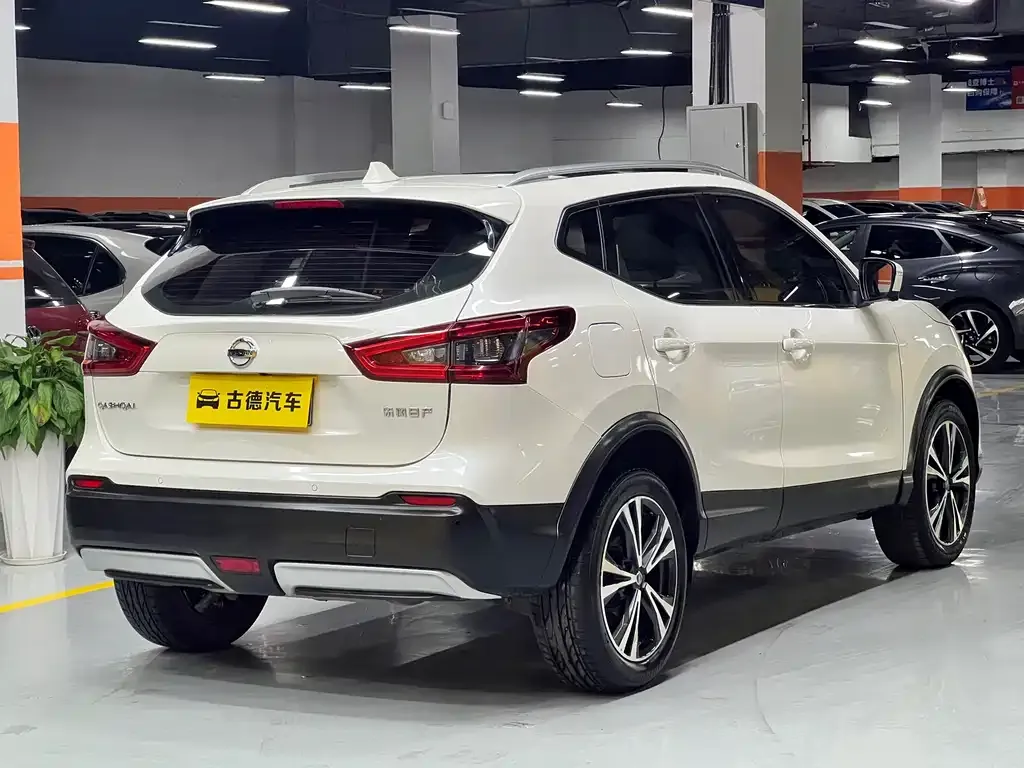 Nissan Qashqai — фото 3