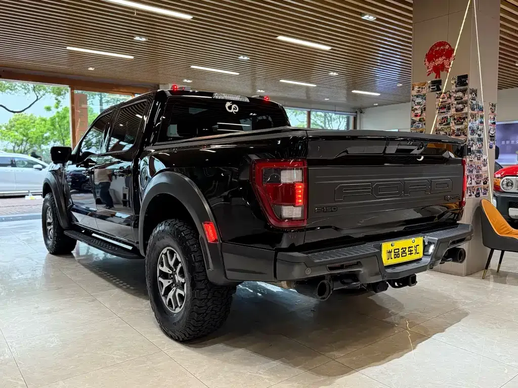Ford F-150 Raptor — фото 5