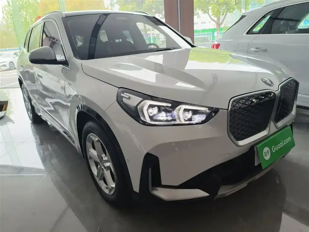 BMW iX1 2024 из CN, фото 9