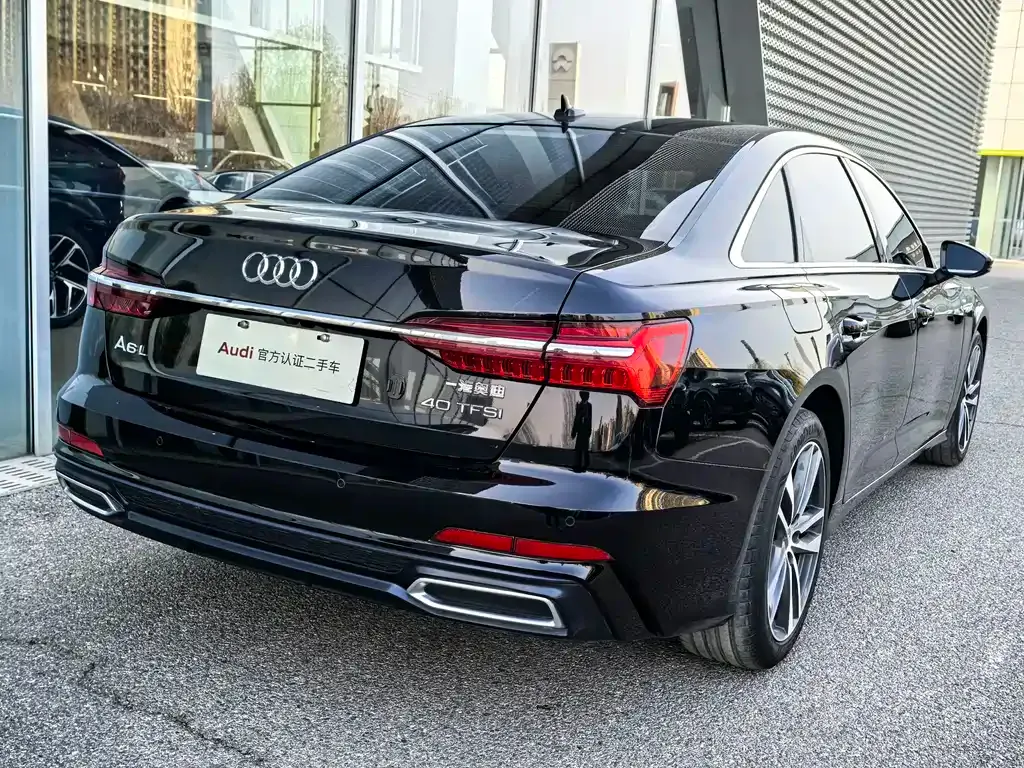 Audi A6L — фото 9