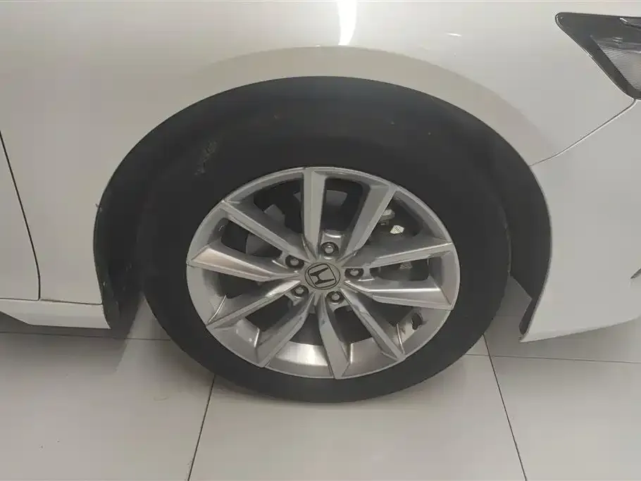 Honda Accord — фото 4