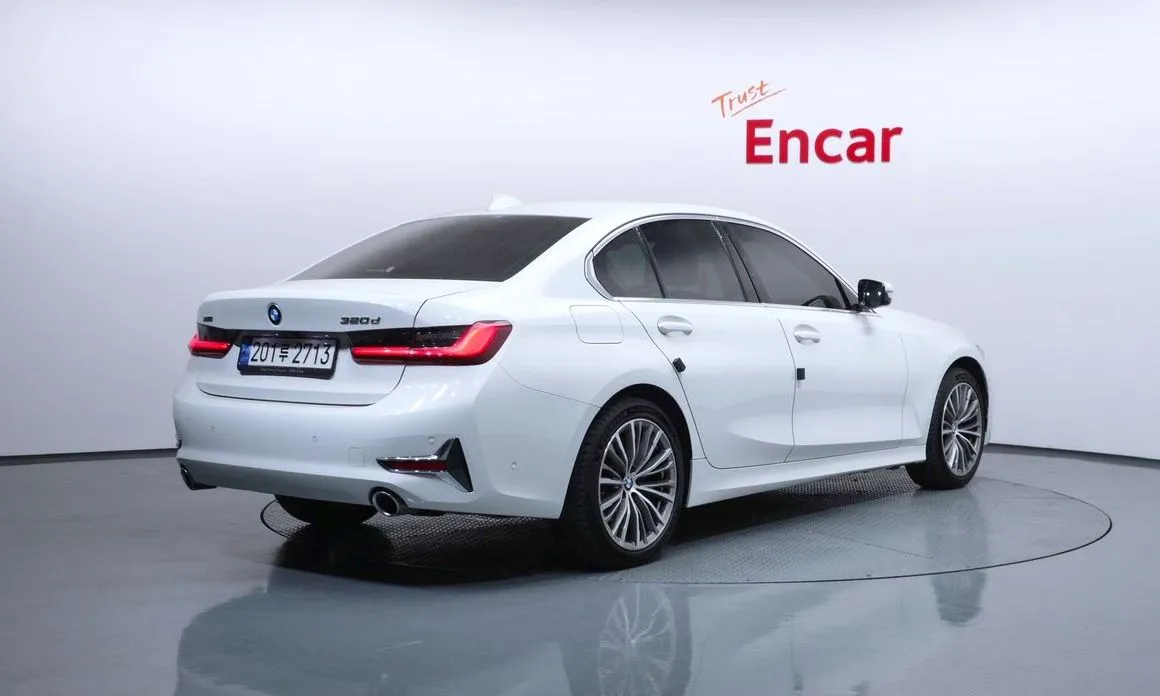 BMW 3-Series 2021 из KR, фото 8