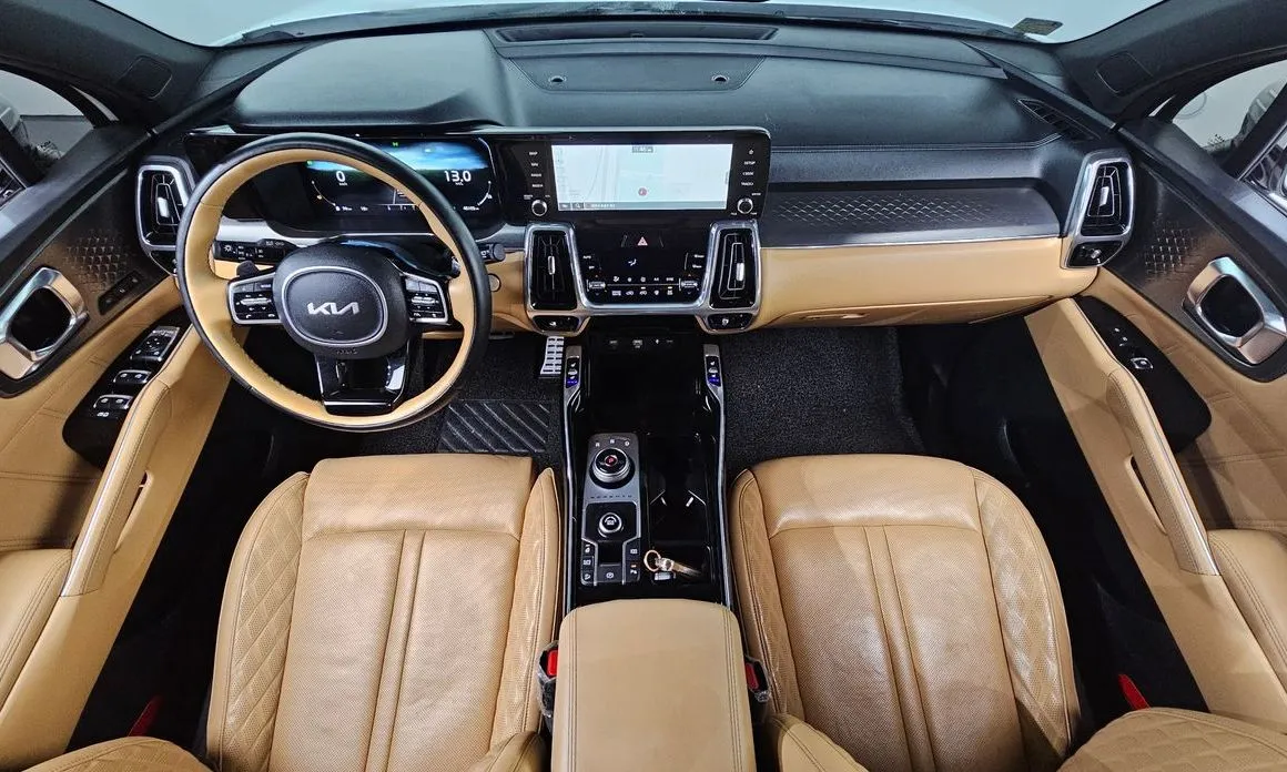 Kia Sorento — фото 9