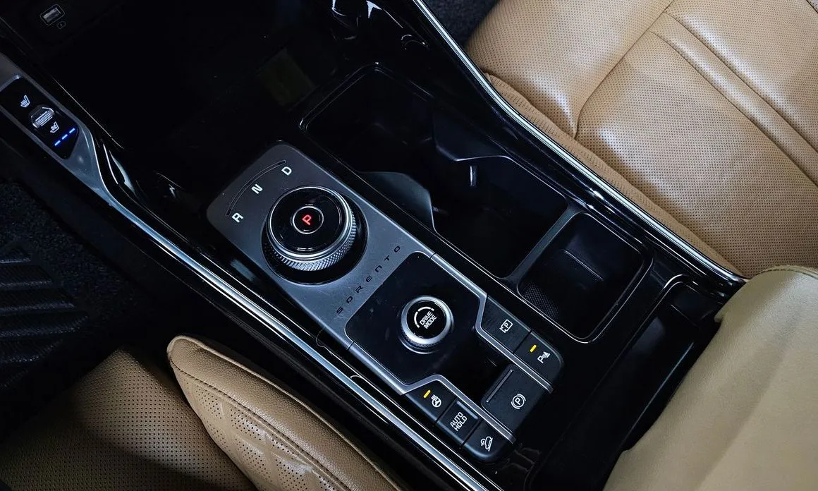 Kia Sorento — фото 10