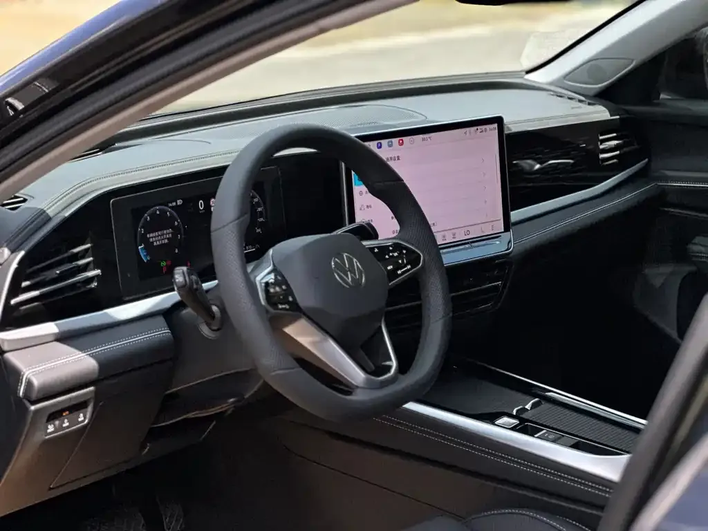 Volkswagen Passat — фото 3