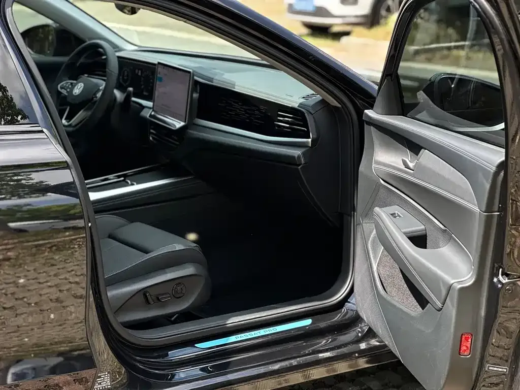 Volkswagen Passat — фото 2