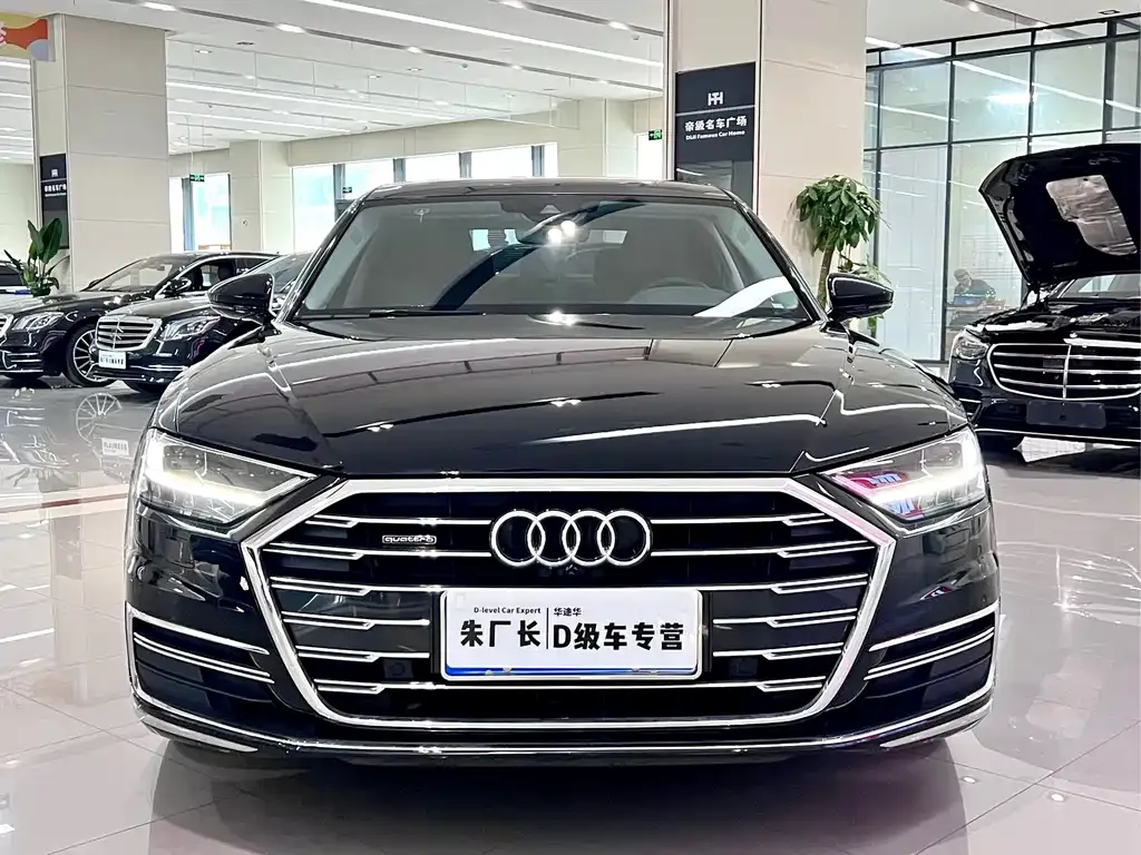 Audi A8 — фото 10