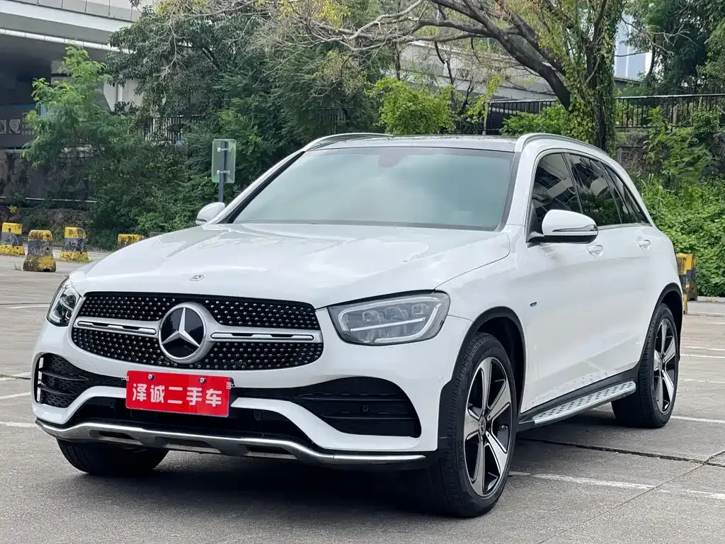 Mercedes-Benz GLC — фото 1