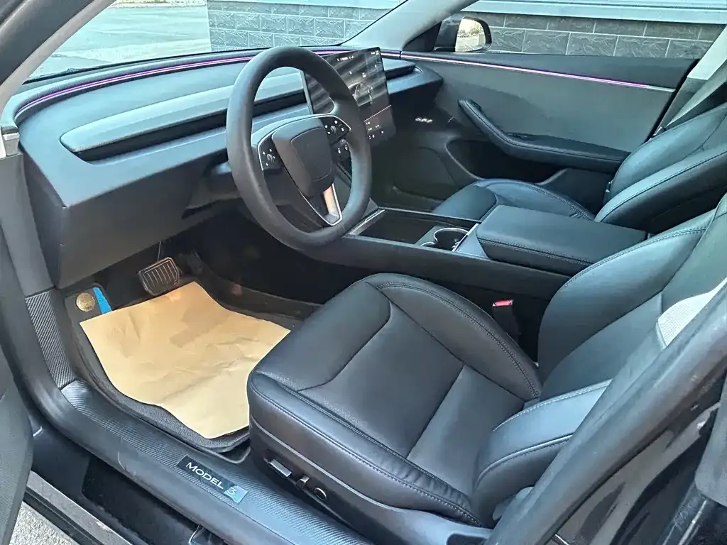 Tesla Model 3 — фото 2