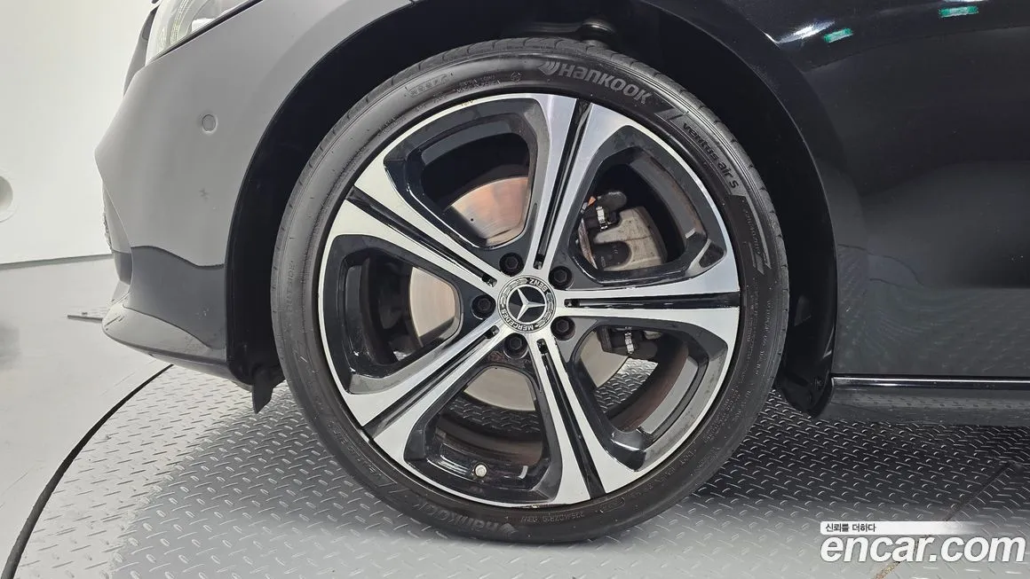 Mercedes-Benz C-Class 2023 из KR, фото 7