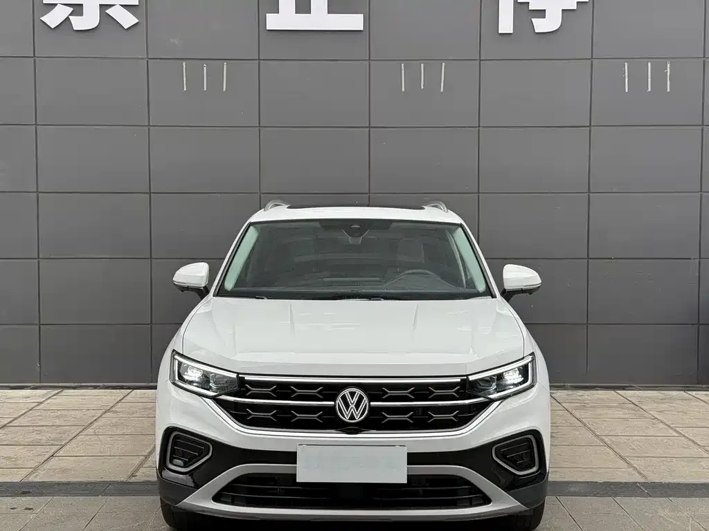 Volkswagen Tayron — фото 1