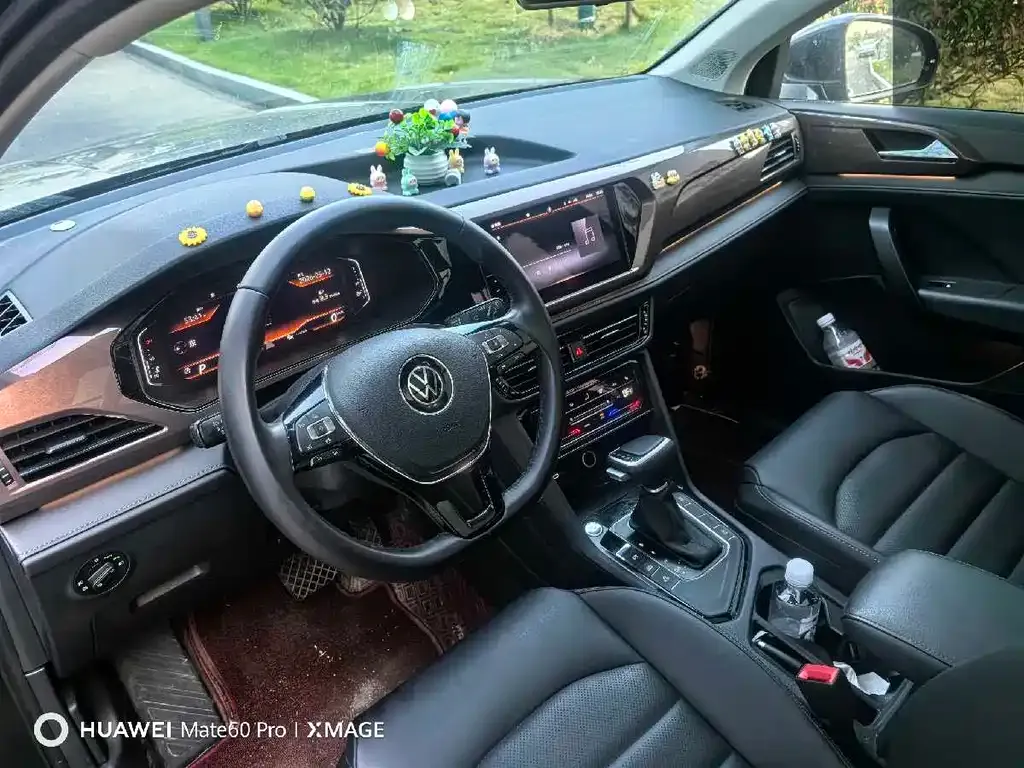 Volkswagen Tharu — фото 2