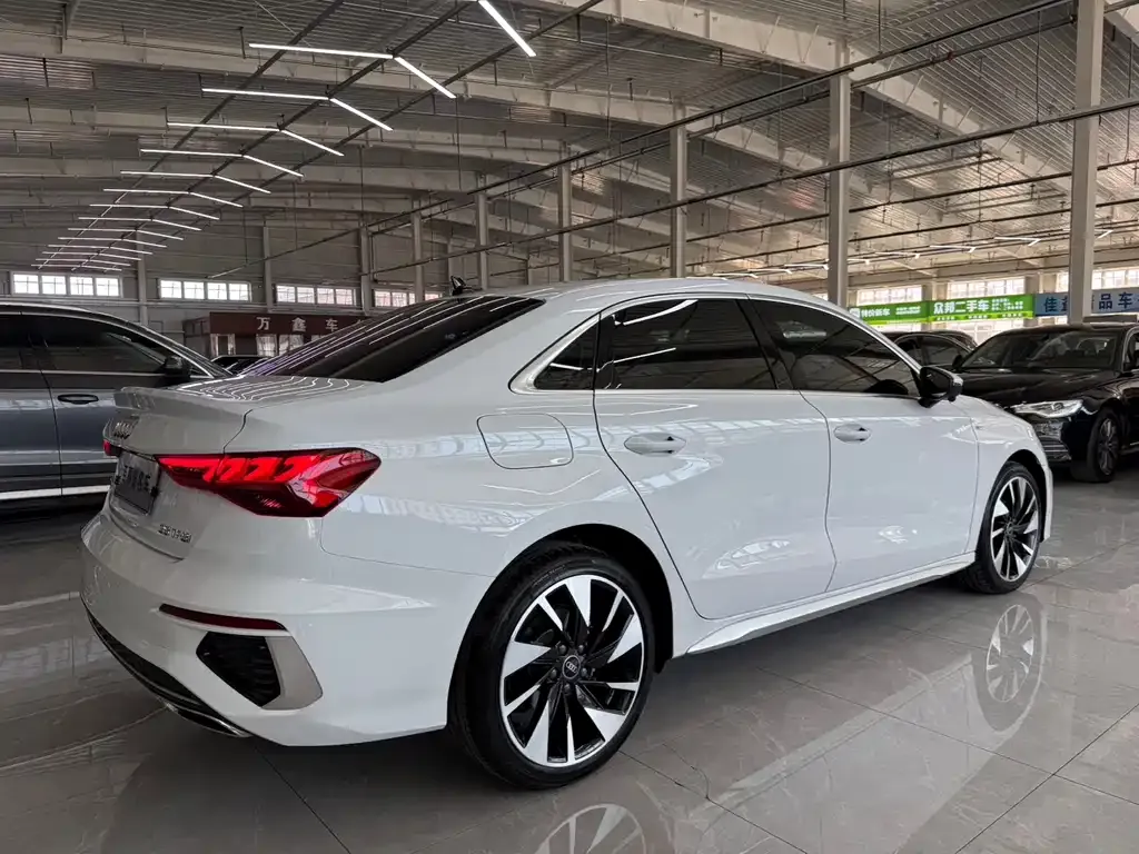 Audi A3 — фото 5