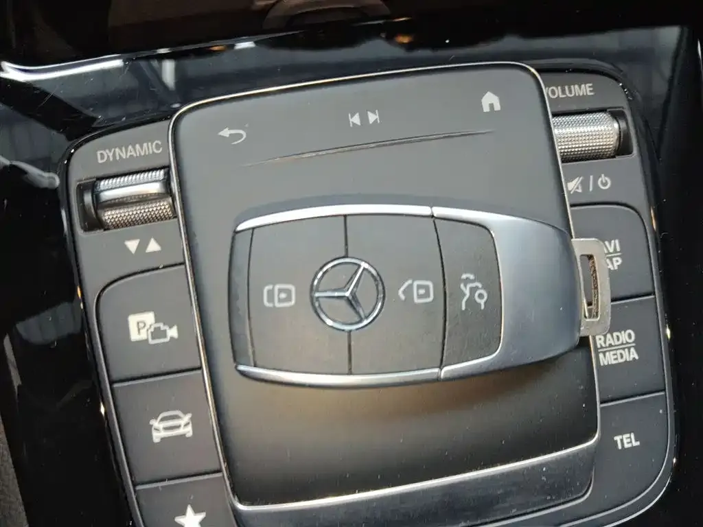Mercedes-Benz A-Class 2021 из CN, фото 3