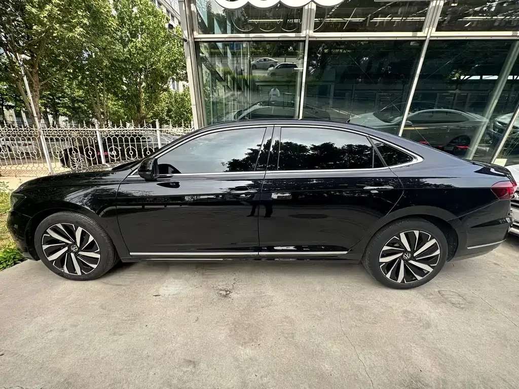 Volkswagen Passat — фото 4
