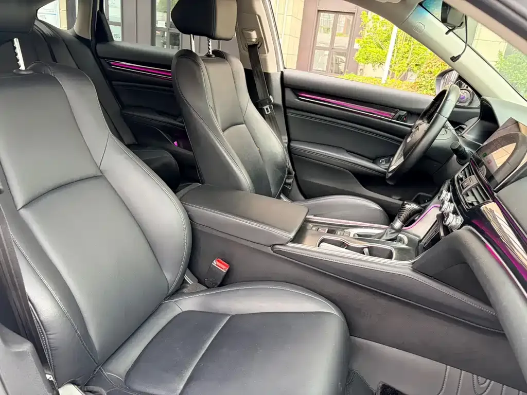 Honda Accord — фото 6