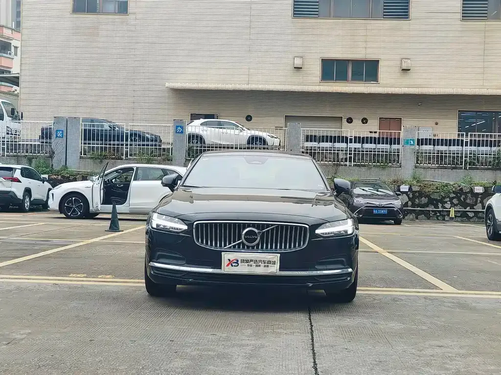Volvo S90 — фото 10