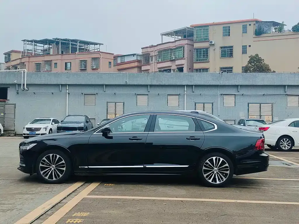 Volvo S90 — фото 5