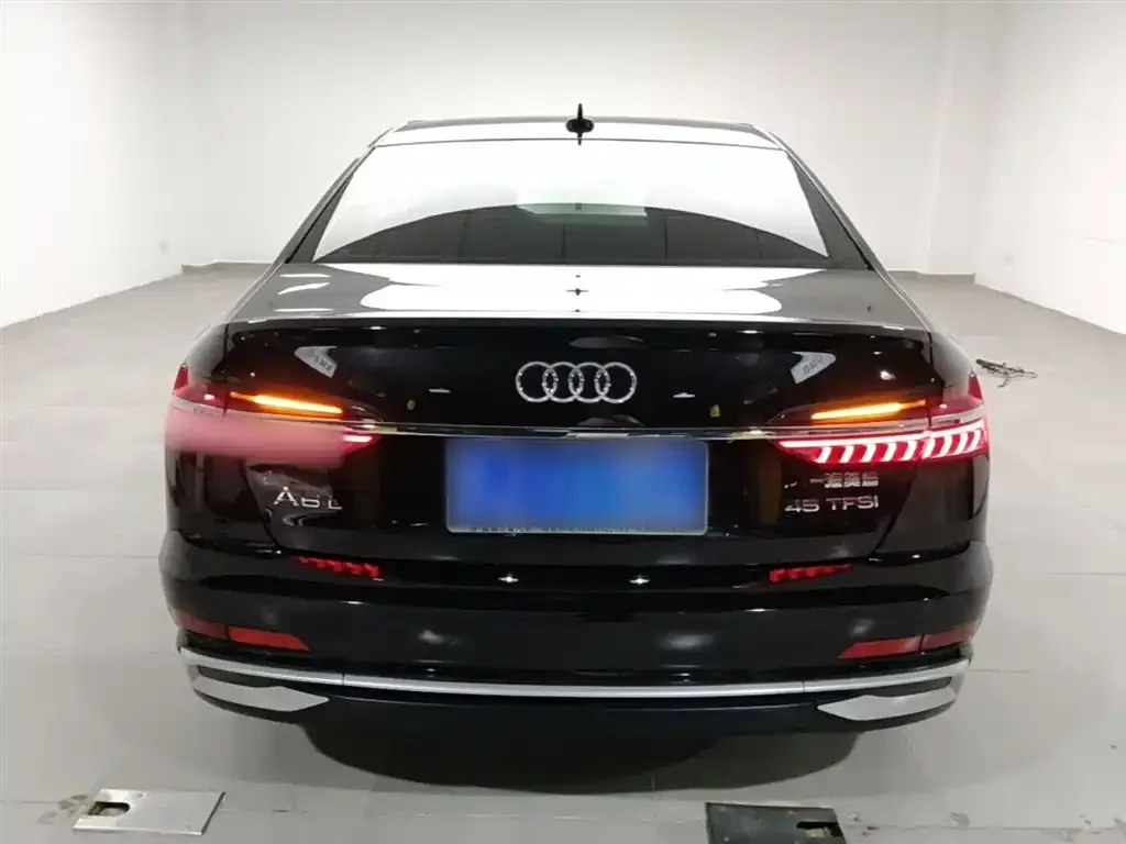 Audi A6L — фото 3