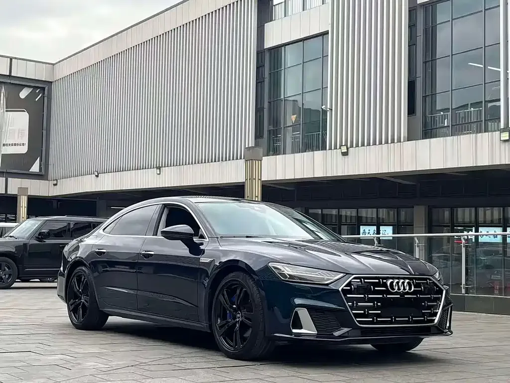 Audi A7L 2022 из CN, фото 9
