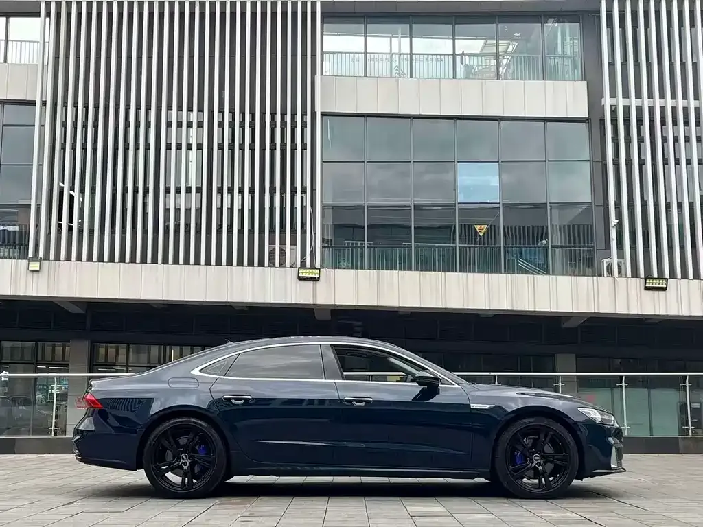 Audi A7L 2022 из CN, фото 6