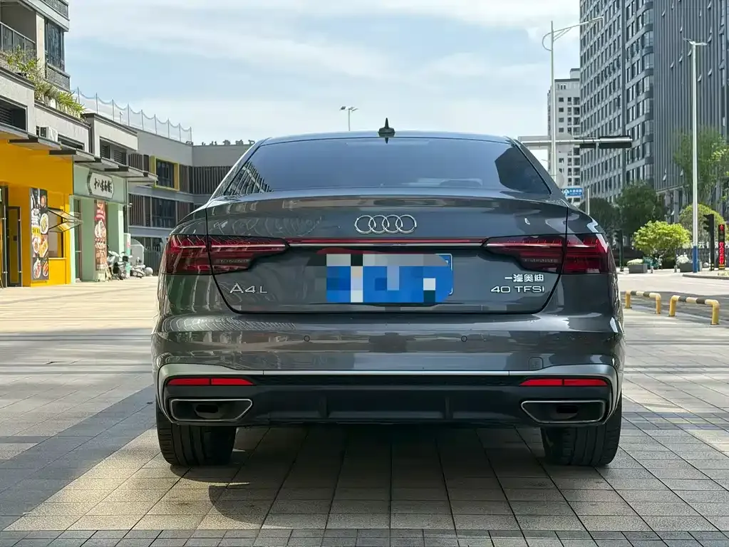 Audi A4L — фото 5