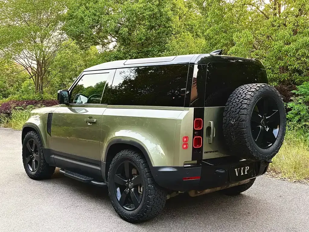 Land Rover Defender — фото 7