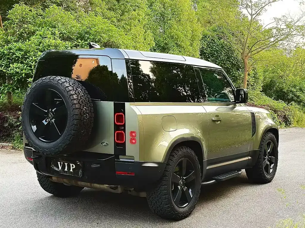 Land Rover Defender — фото 8