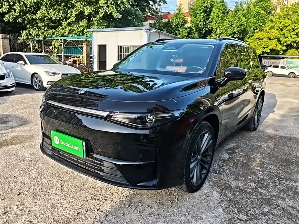 Leapmotor C16
