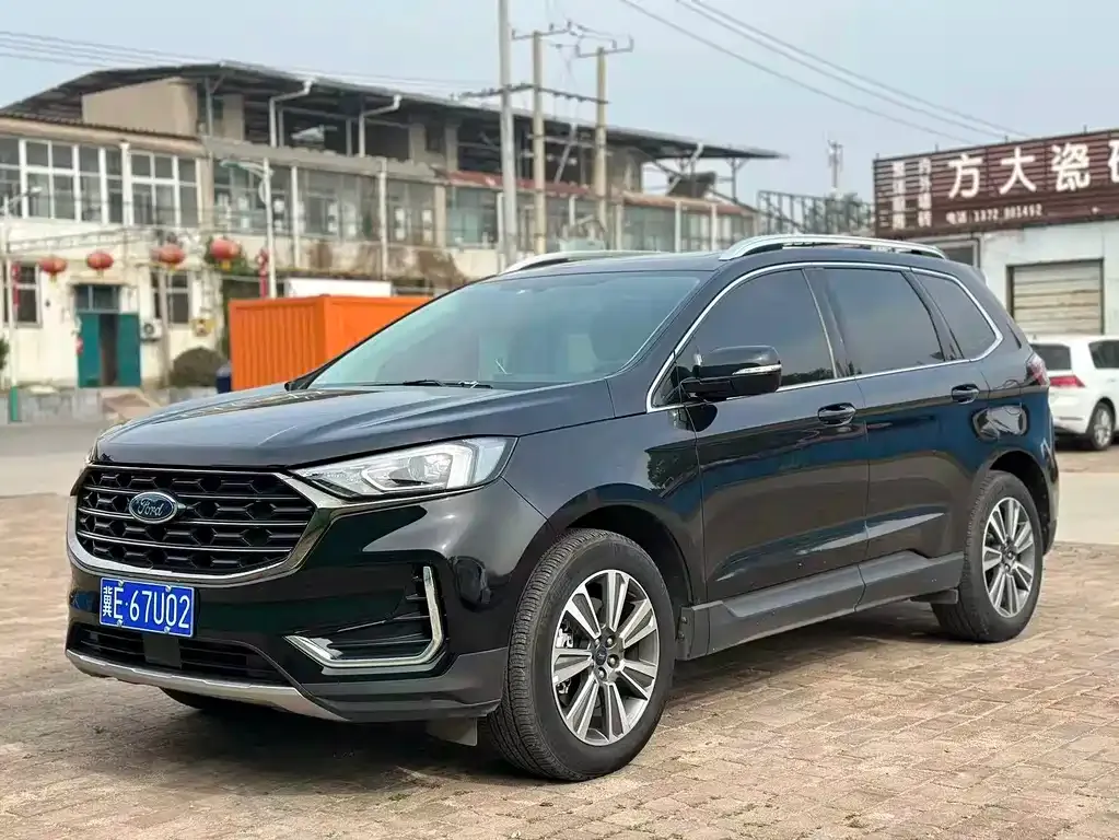 Ford Edge — фото 1
