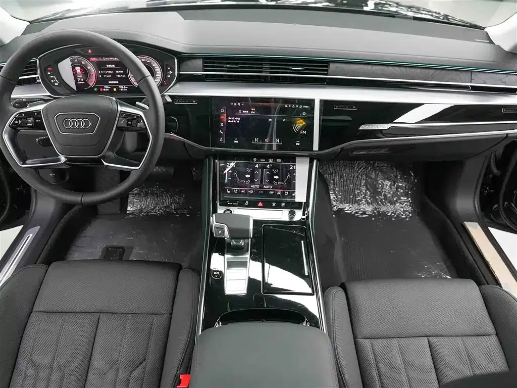 Audi A8 — фото 10