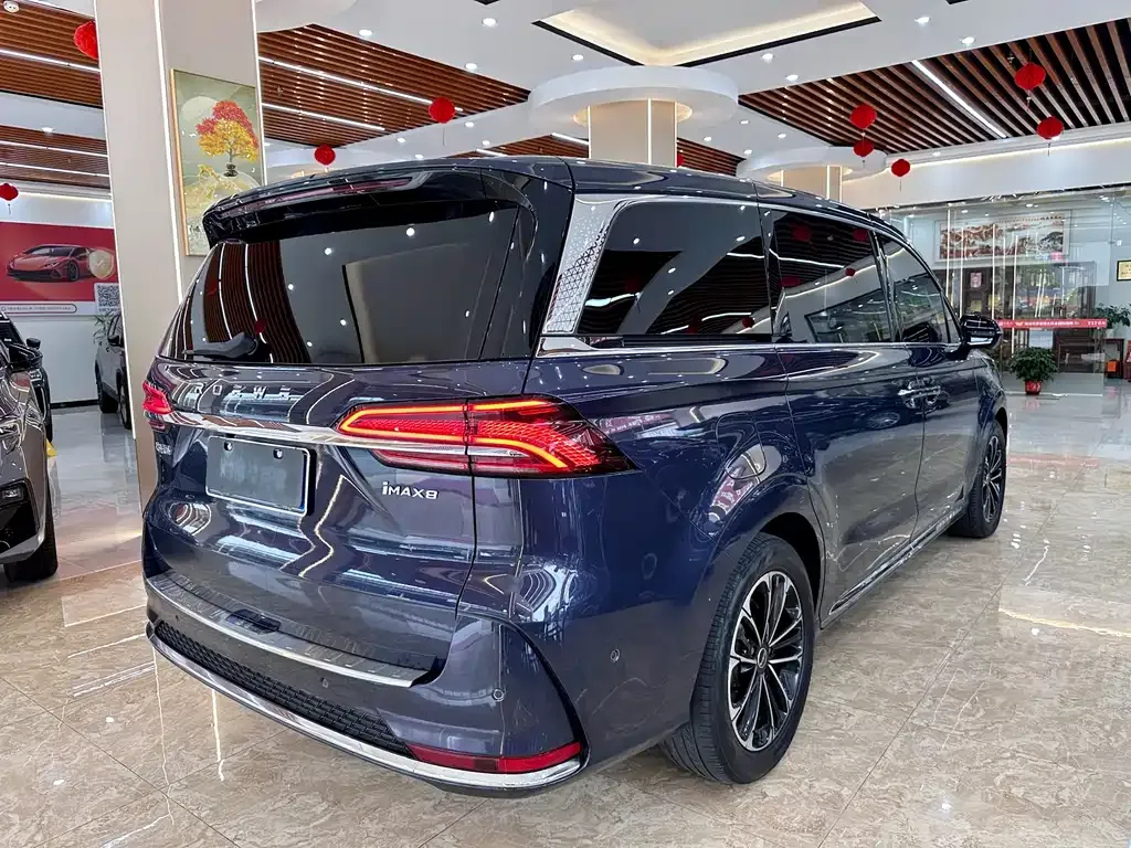 Roewe iMAX8 — фото 4