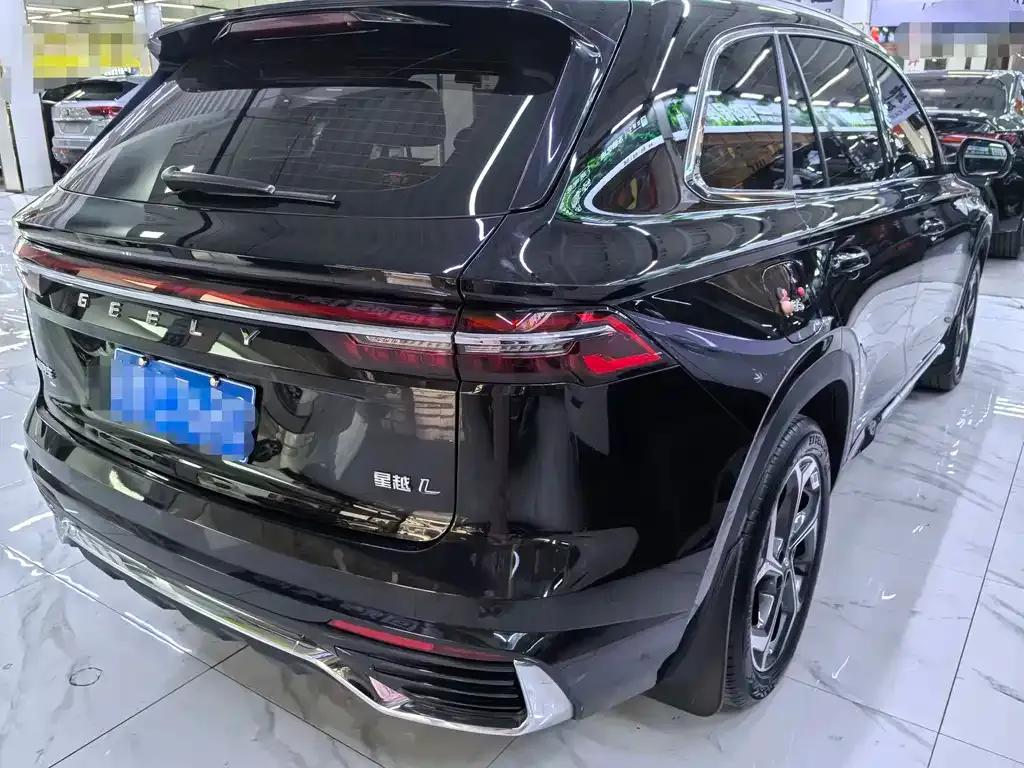 Geely Xingyue L — фото 9