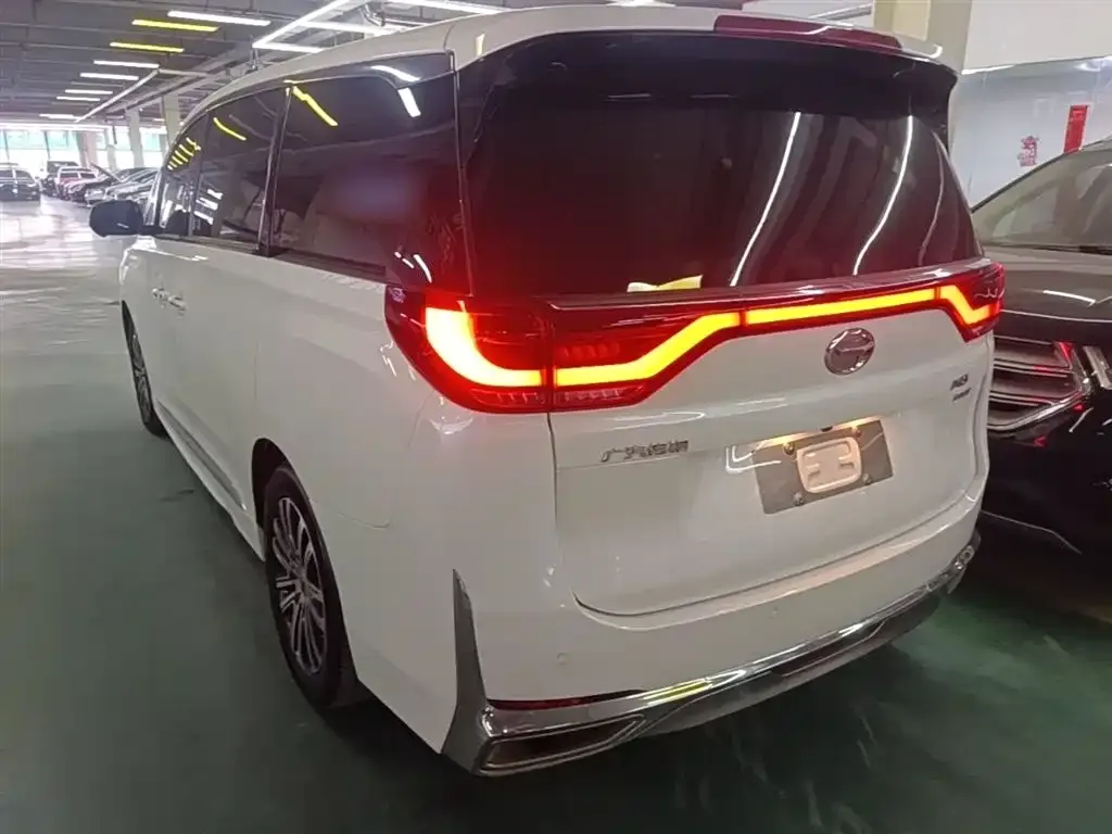 GAC Motor Trumpchi M8 — фото 10