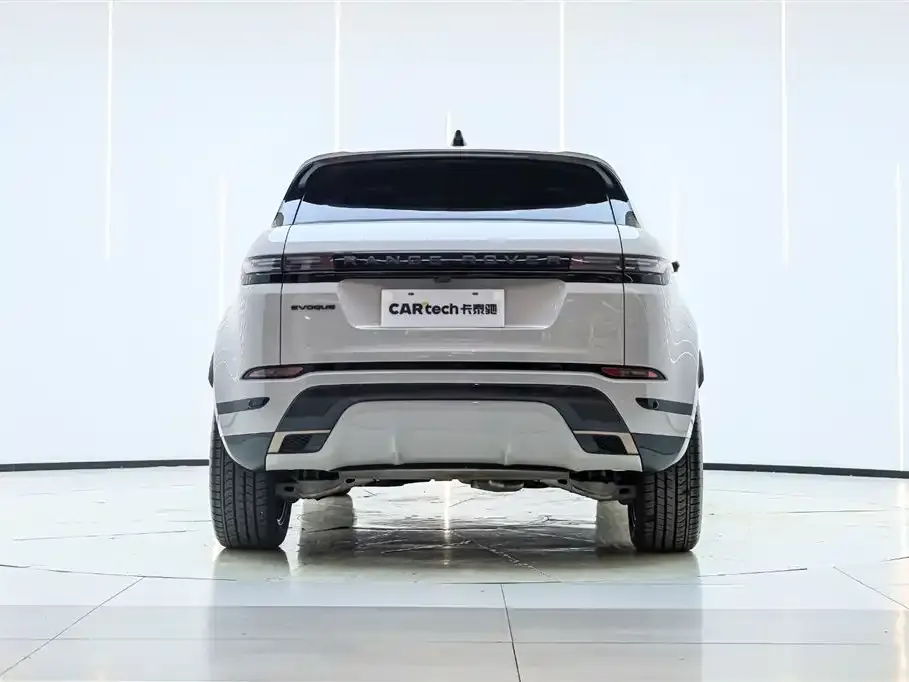 Land Rover Evoque — фото 1
