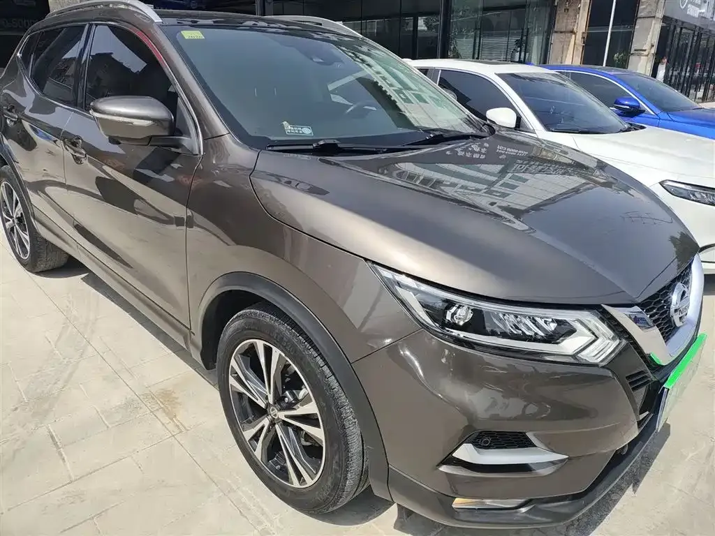 Nissan Qashqai — фото 7