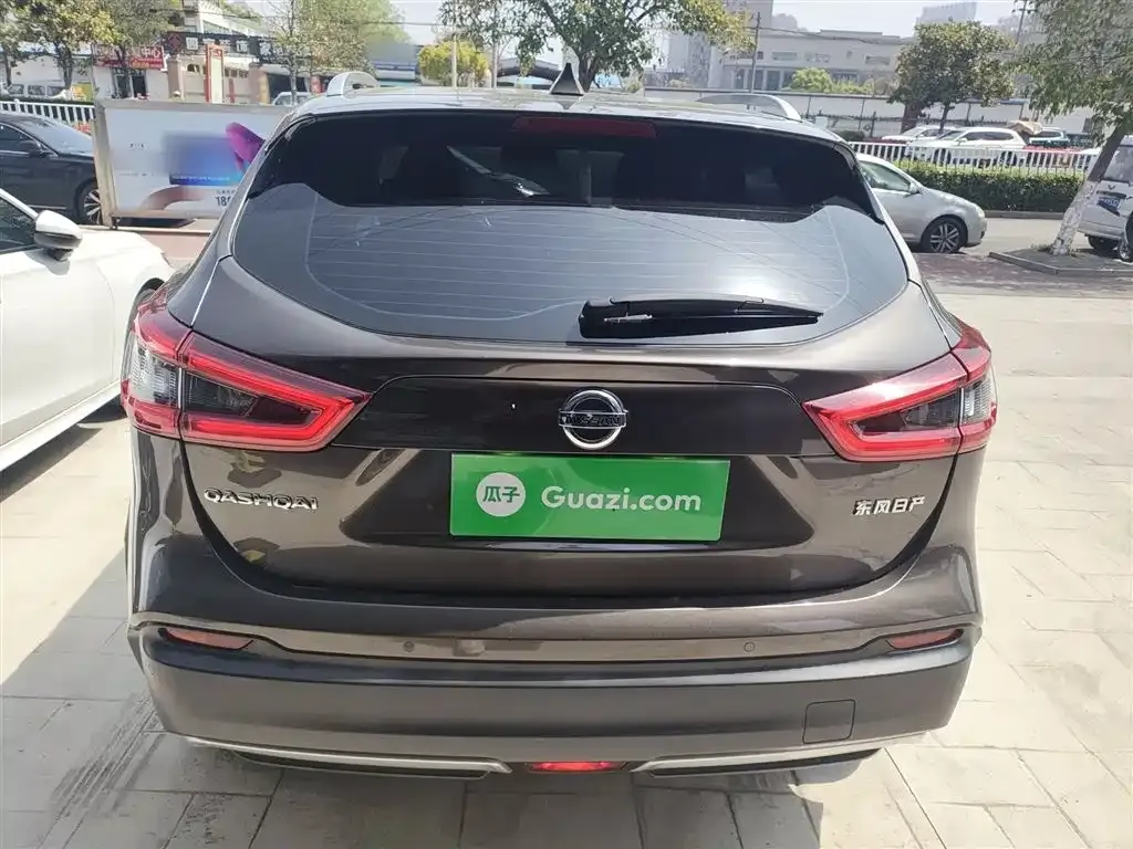 Nissan Qashqai — фото 9