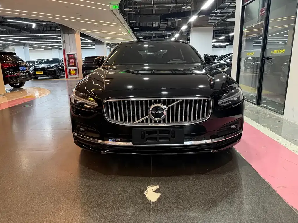 Volvo S90 — фото 9