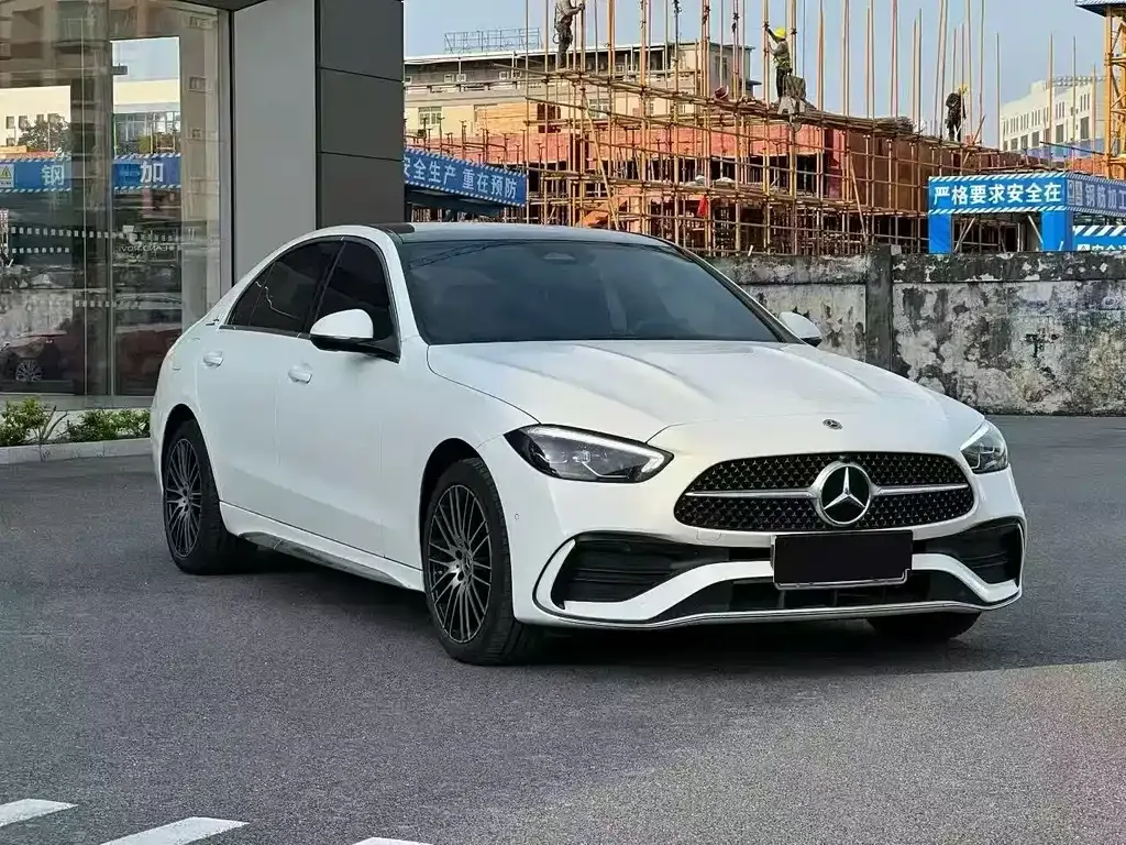 Mercedes-Benz C-Class — фото 1