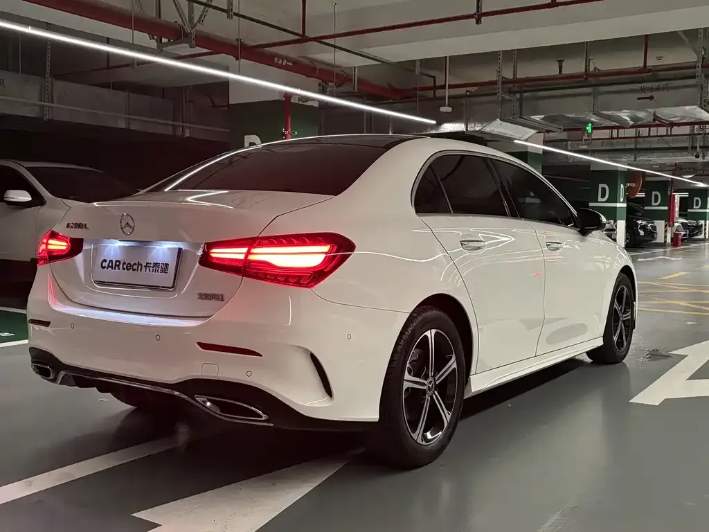 Mercedes-Benz A-Class — фото 9