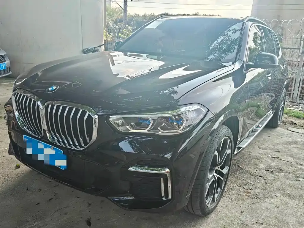 BMW X5 — фото 1