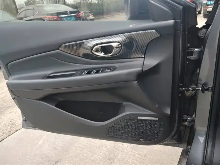 GAC Motor Shadow Leopard — фото 5