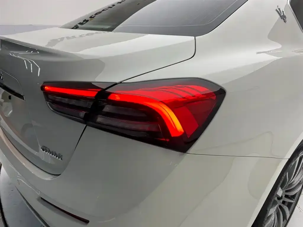 Maserati Ghibli — фото 2