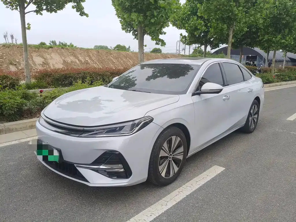 Geely Galaxy A7